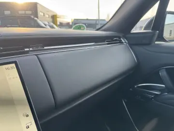 LAND ROVER Range Rover HSE VOLL ACC LED Pano Luftfeder