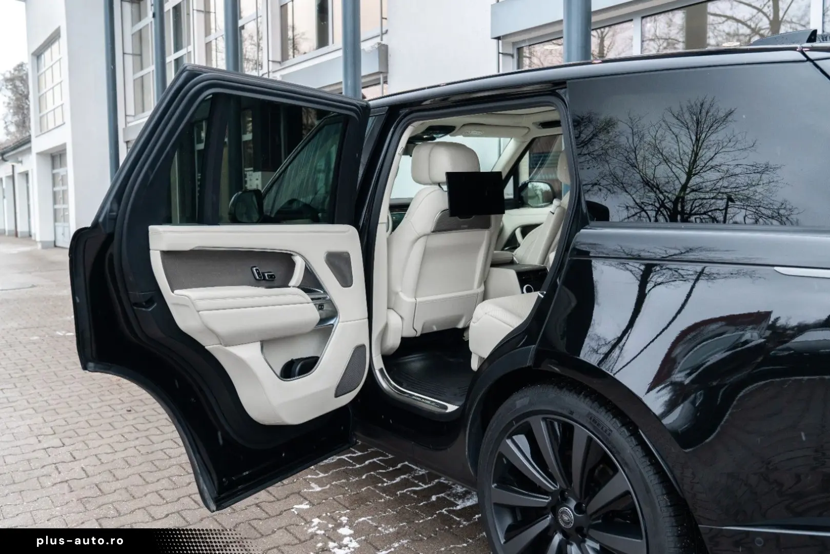 LAND ROVER Range Rover SV   360    PANO   LWB   P615   23