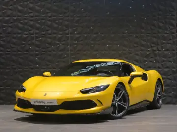 FERRARI 296 GTB - Giallo Triplo Strato - Carplay - JBL