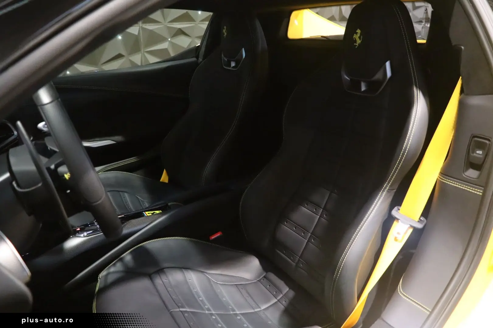 FERRARI 296 GTB - Giallo Triplo Strato - Carplay - JBL