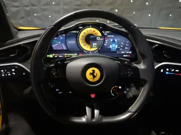 FERRARI 296 GTB - Giallo Triplo Strato - Carplay - JBL