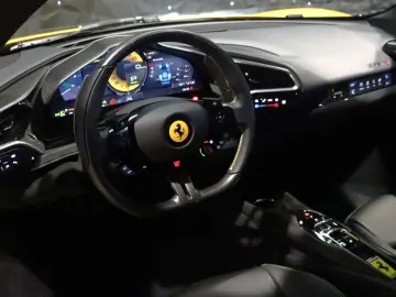 FERRARI 296 GTB - Giallo Triplo Strato - Carplay - JBL