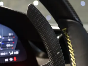 FERRARI 296 GTB - Giallo Triplo Strato - Carplay - JBL