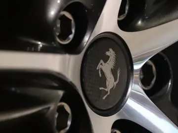 FERRARI 296 GTB - Giallo Triplo Strato - Carplay - JBL