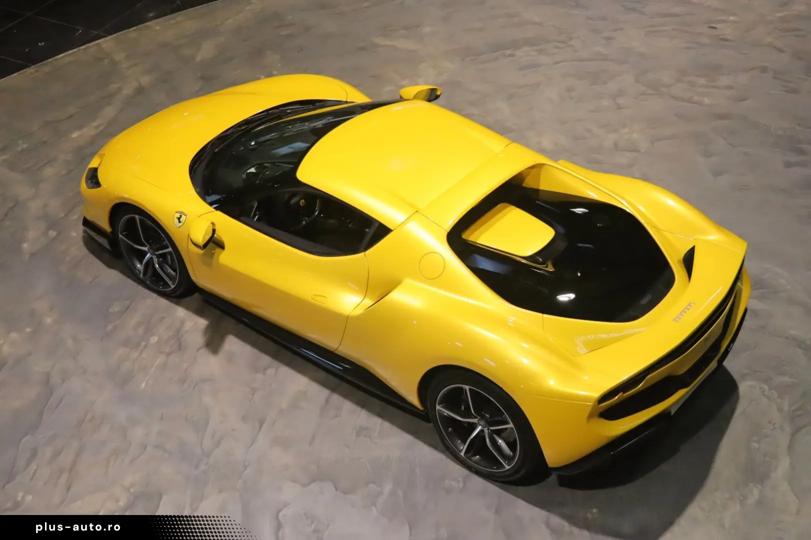 FERRARI 296 GTB - Giallo Triplo Strato - Carplay - JBL