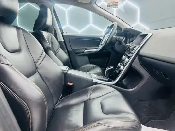 VOLVO Xc-60 2017 2.0D E6 Garantie 12 Luni Rate Avans 0 Doar