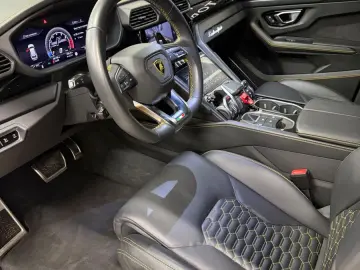 LAMBORGHINI Urus 4.0 V8 Autom.