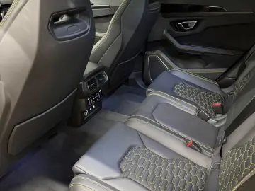 LAMBORGHINI Urus 4.0 V8 Autom.