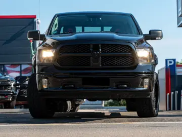DODGE Ram 1500 SLT 5 7l Höher Sportauspuff LED LA Chan