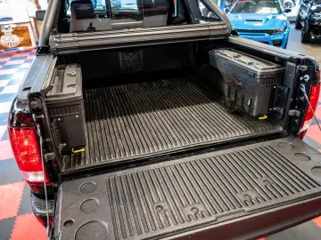 DODGE Ram 1500 SLT 5 7l Höher Sportauspuff LED LA Chan