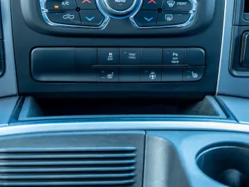 DODGE Ram 1500 SLT 5 7l Höher Sportauspuff LED LA Chan