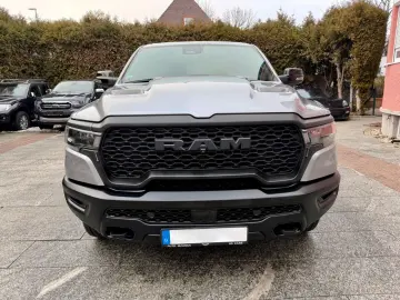 DODGE RAM 1500 Rebel  LPG-Gasanlage Panorama HUD