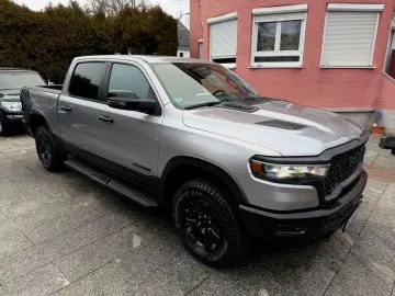 DODGE RAM 1500 Rebel  LPG-Gasanlage Panorama HUD