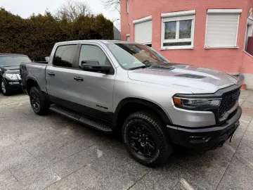 DODGE RAM 1500 Rebel  LPG-Gasanlage Panorama HUD