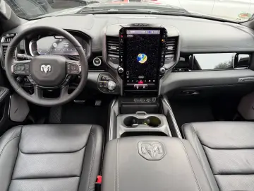 DODGE RAM 1500 Rebel  LPG-Gasanlage Panorama HUD