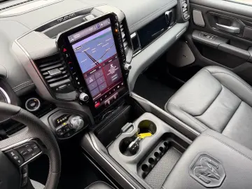 DODGE RAM 1500 Rebel  LPG-Gasanlage Panorama HUD