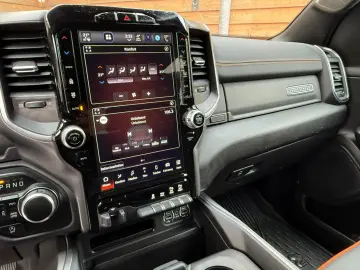 DODGE RAM 1500 TRX Bodykit 5.7L 12´´Displ. 4x4 AHK LPG