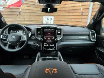 DODGE RAM 1500 TRX Bodykit 5.7L 12´´Displ. 4x4 AHK LPG