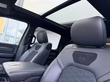 DODGE RAM 1500 4x4 Built to Serve 5 7l V8 LPG DEUTSCHE