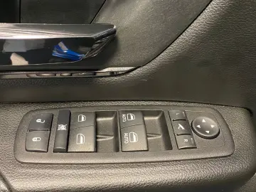 DODGE RAM 1500 4x4 Built to Serve 5 7l V8 LPG DEUTSCHE