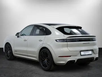 PORSCHE Cayenne Coupe GTS