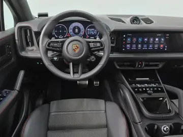 PORSCHE Cayenne Coupe GTS