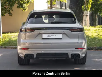 PORSCHE Cayenne Turbo S E-Hybrid HA-Lenkung Nachtsicht