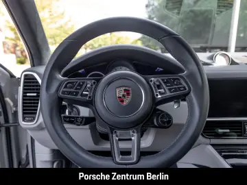 PORSCHE Cayenne Turbo S E-Hybrid HA-Lenkung Nachtsicht