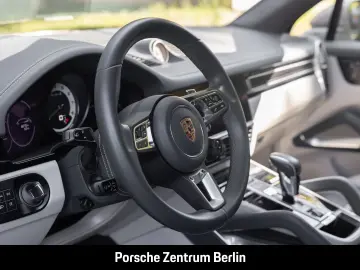 PORSCHE Cayenne Turbo S E-Hybrid HA-Lenkung Nachtsicht