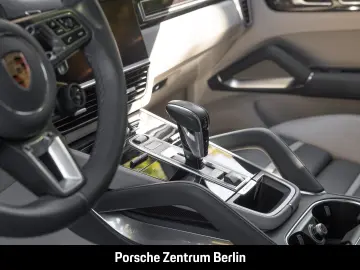 PORSCHE Cayenne Turbo S E-Hybrid HA-Lenkung Nachtsicht