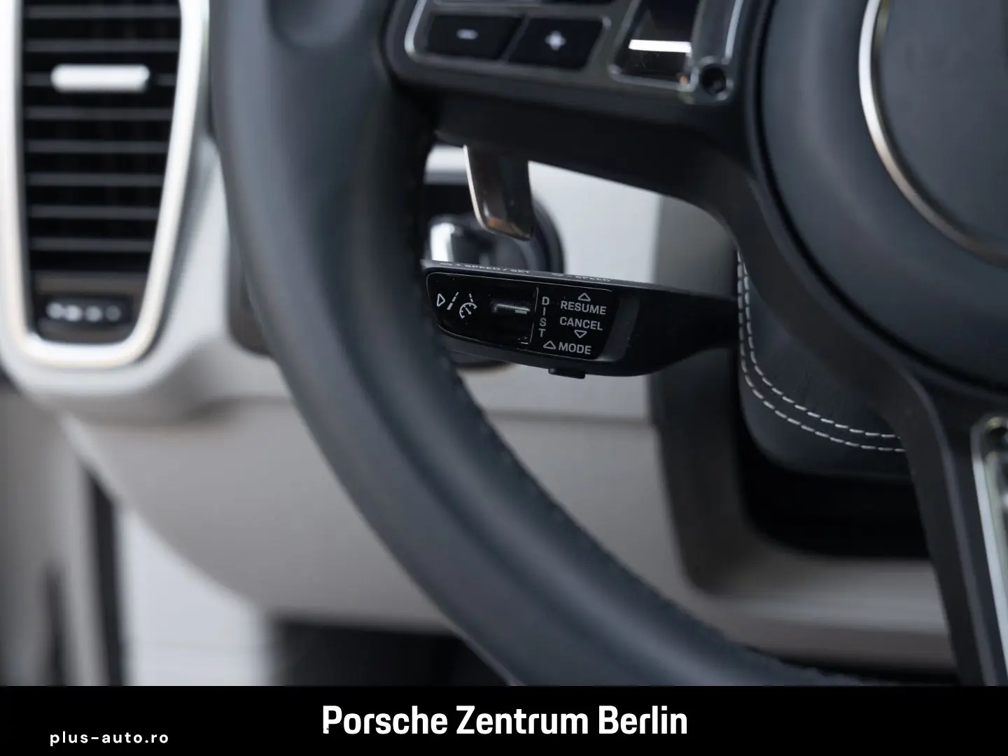 PORSCHE Cayenne Turbo S E-Hybrid HA-Lenkung Nachtsicht