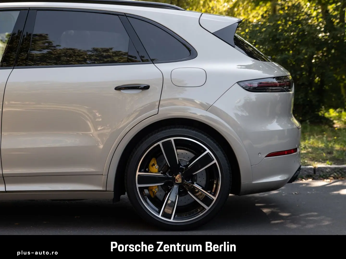 PORSCHE Cayenne Turbo S E-Hybrid HA-Lenkung Nachtsicht