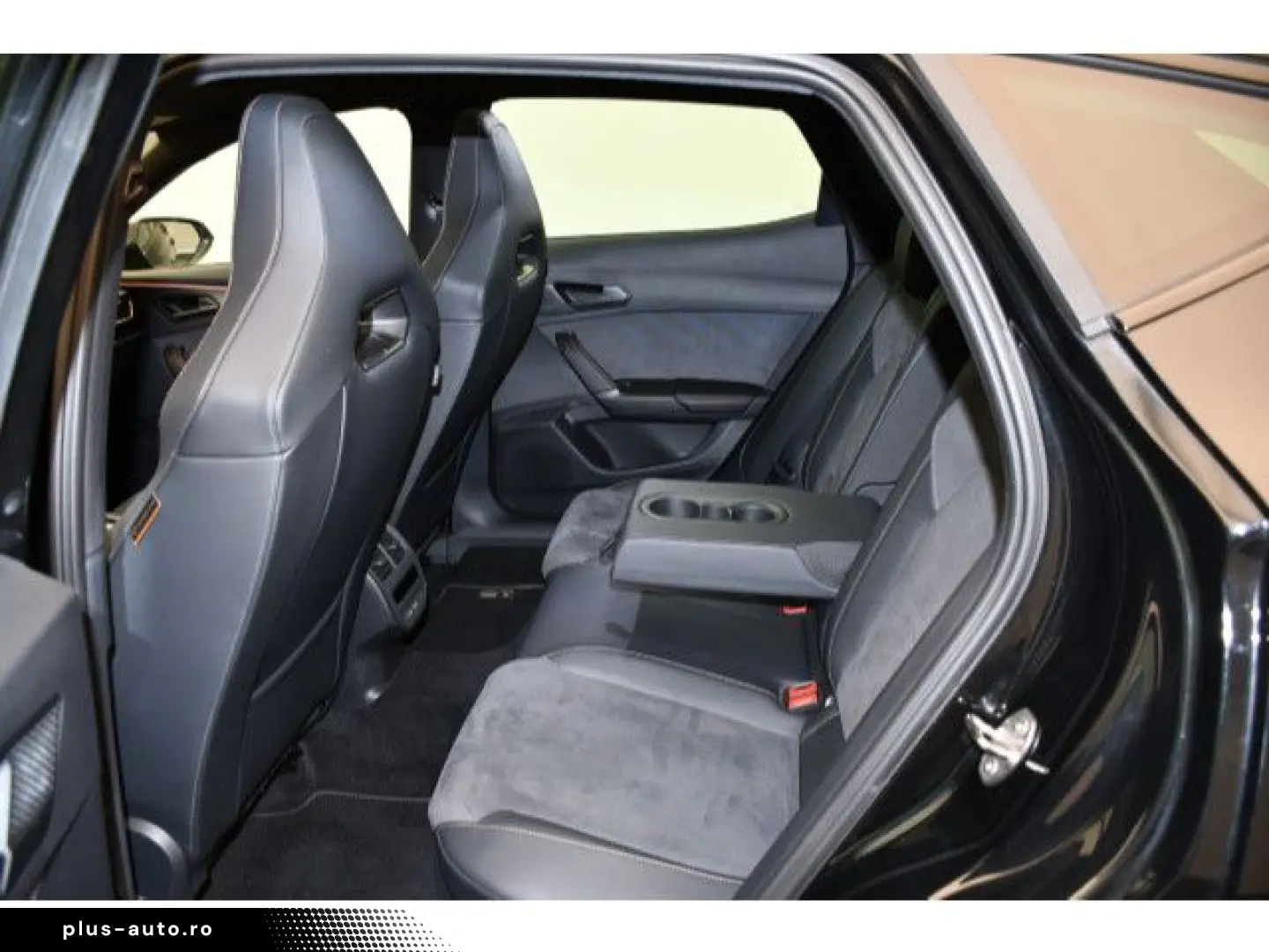 CUPRA Formentor 2.0TSI 4Drive DSG VZ PANO NAVI LED PDC