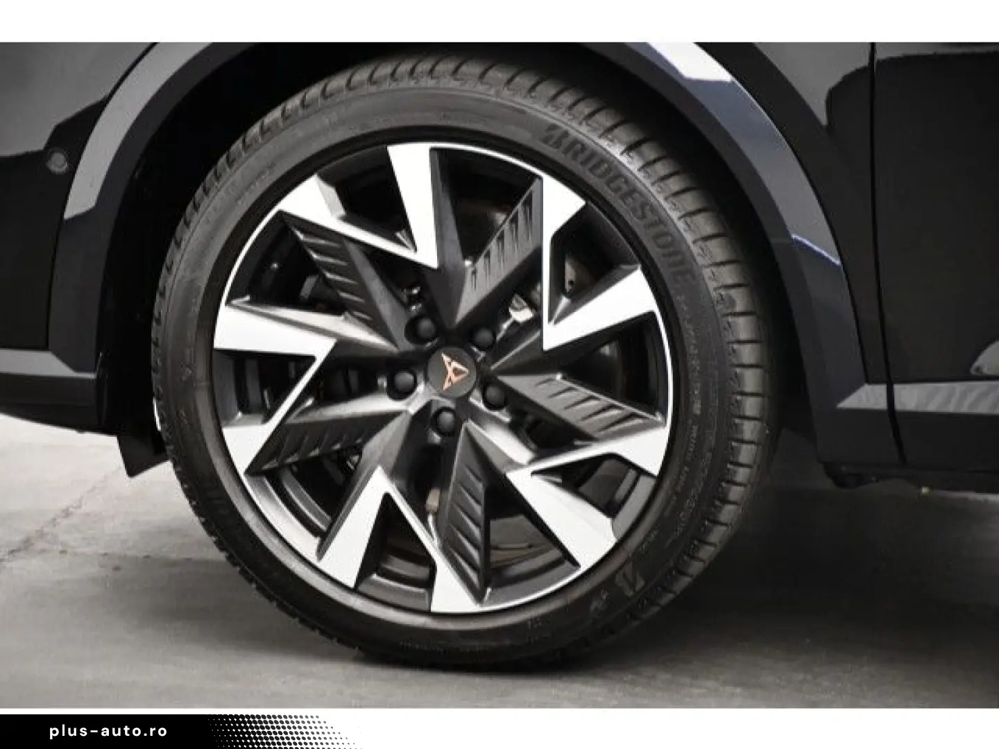 CUPRA Formentor 2.0TSI 4Drive DSG VZ PANO NAVI LED PDC