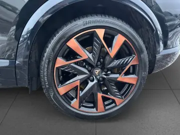 CUPRA Formentor 2.0 TSI 4Drive VZ Pano CarPlay LED