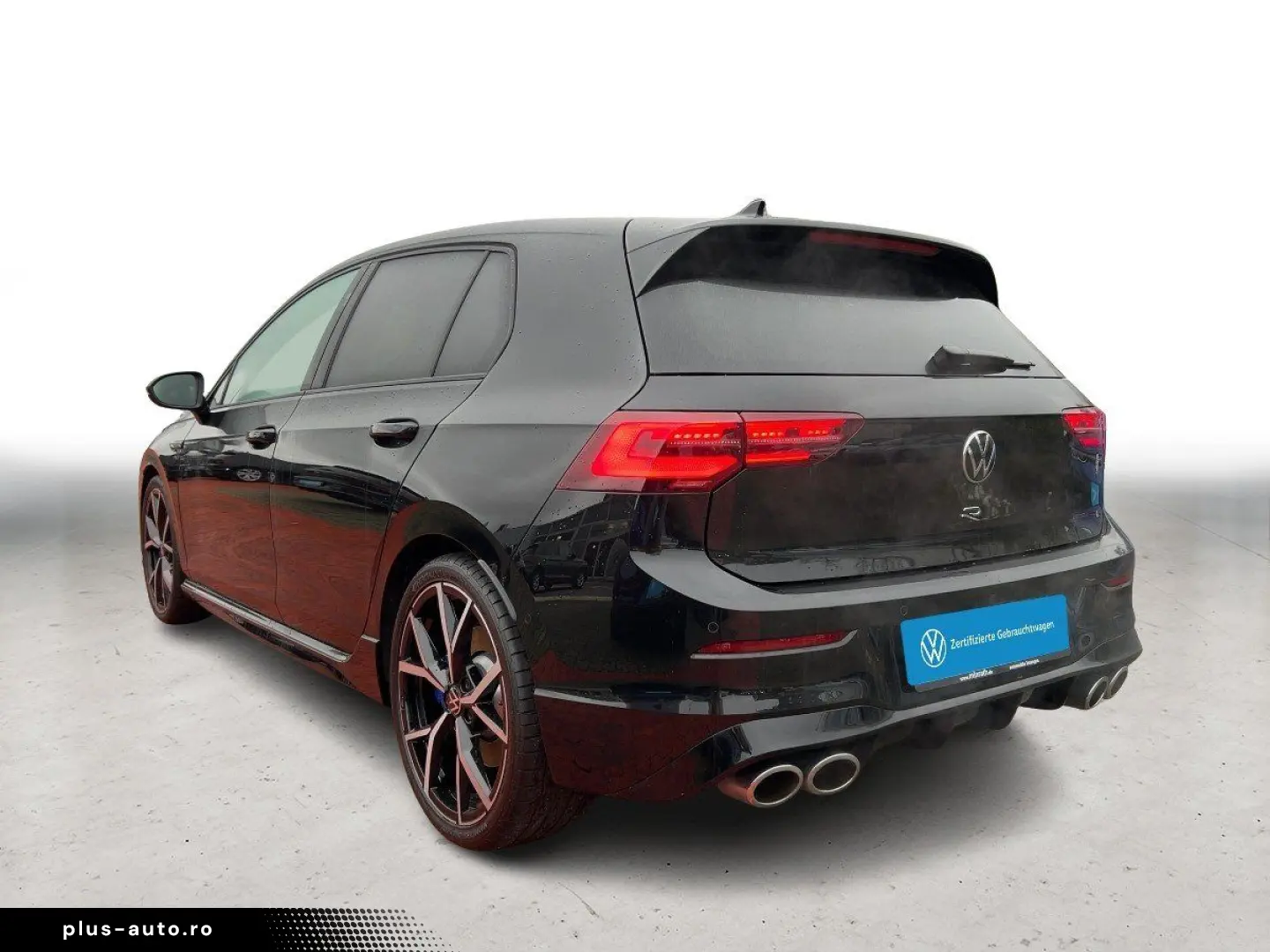 VW Golf VIII R 4M 2.0 TSI DSG MATRIX PANO NAVI DCC