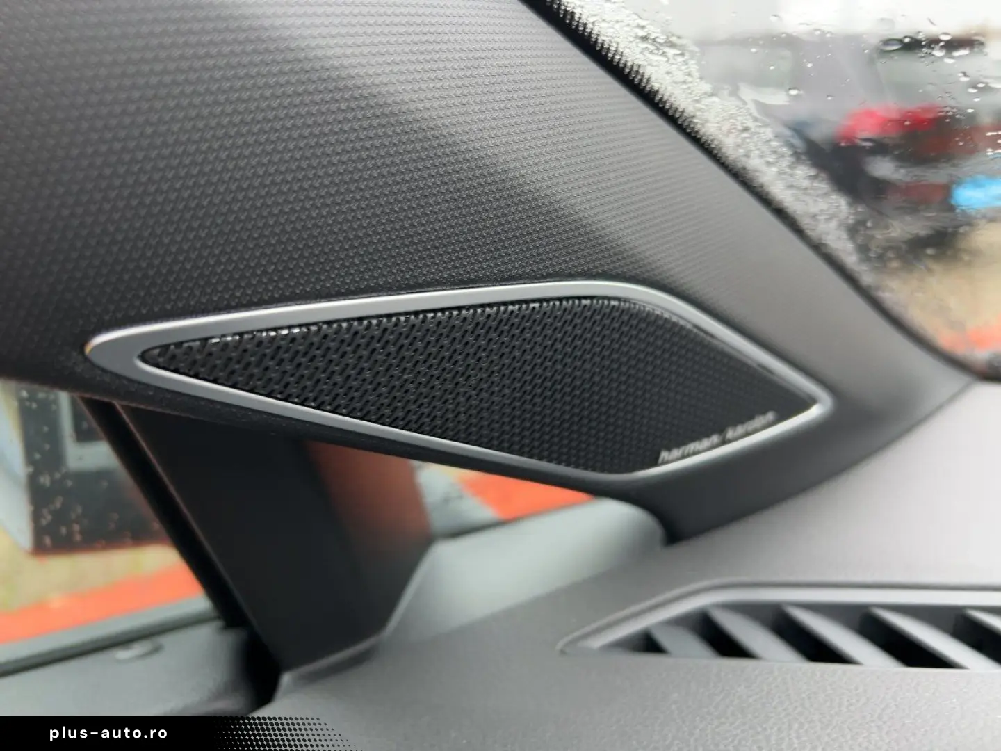 VW Golf VIII R 4M 2.0 TSI DSG MATRIX PANO NAVI DCC