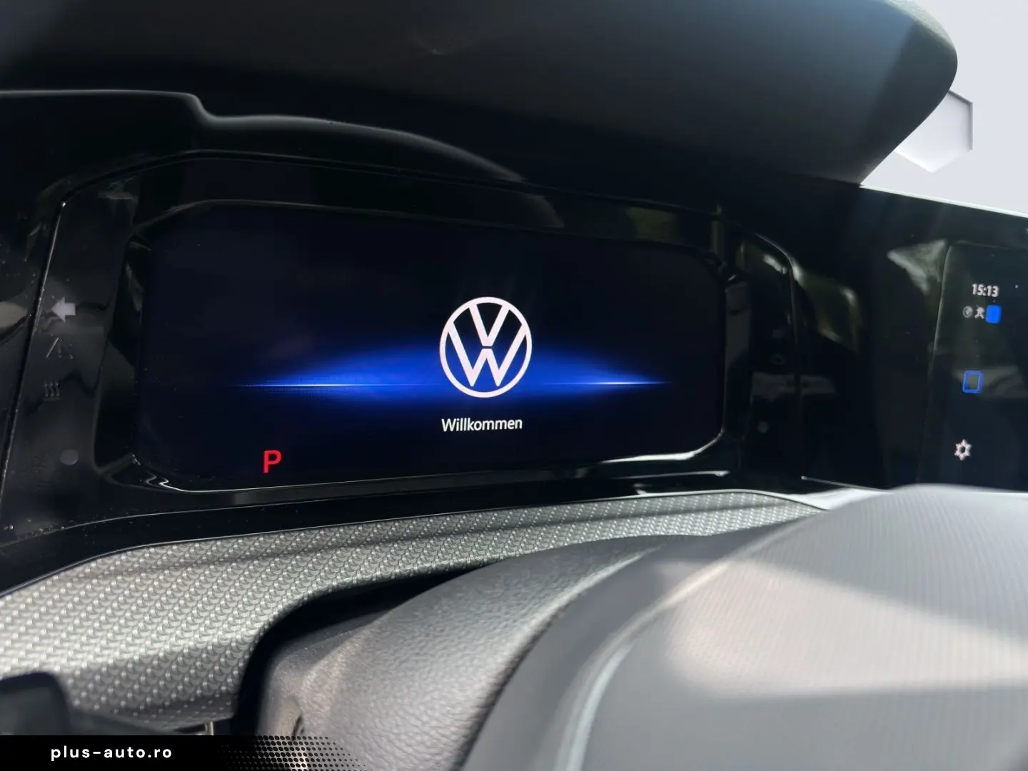 VW Golf R VIII 2.0 TSI 4Motion DSG 235kW LED HuD Ap