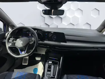 VW Golf R VIII 2.0 TSI 4Motion DSG 235kW LED HuD Ap