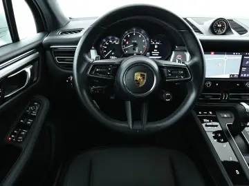 PORSCHE Macan S LED NAV Pano Bose Chrono Kamera Sitzhz