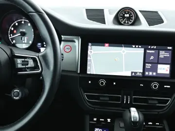 PORSCHE Macan S LED NAV Pano Bose Chrono Kamera Sitzhz