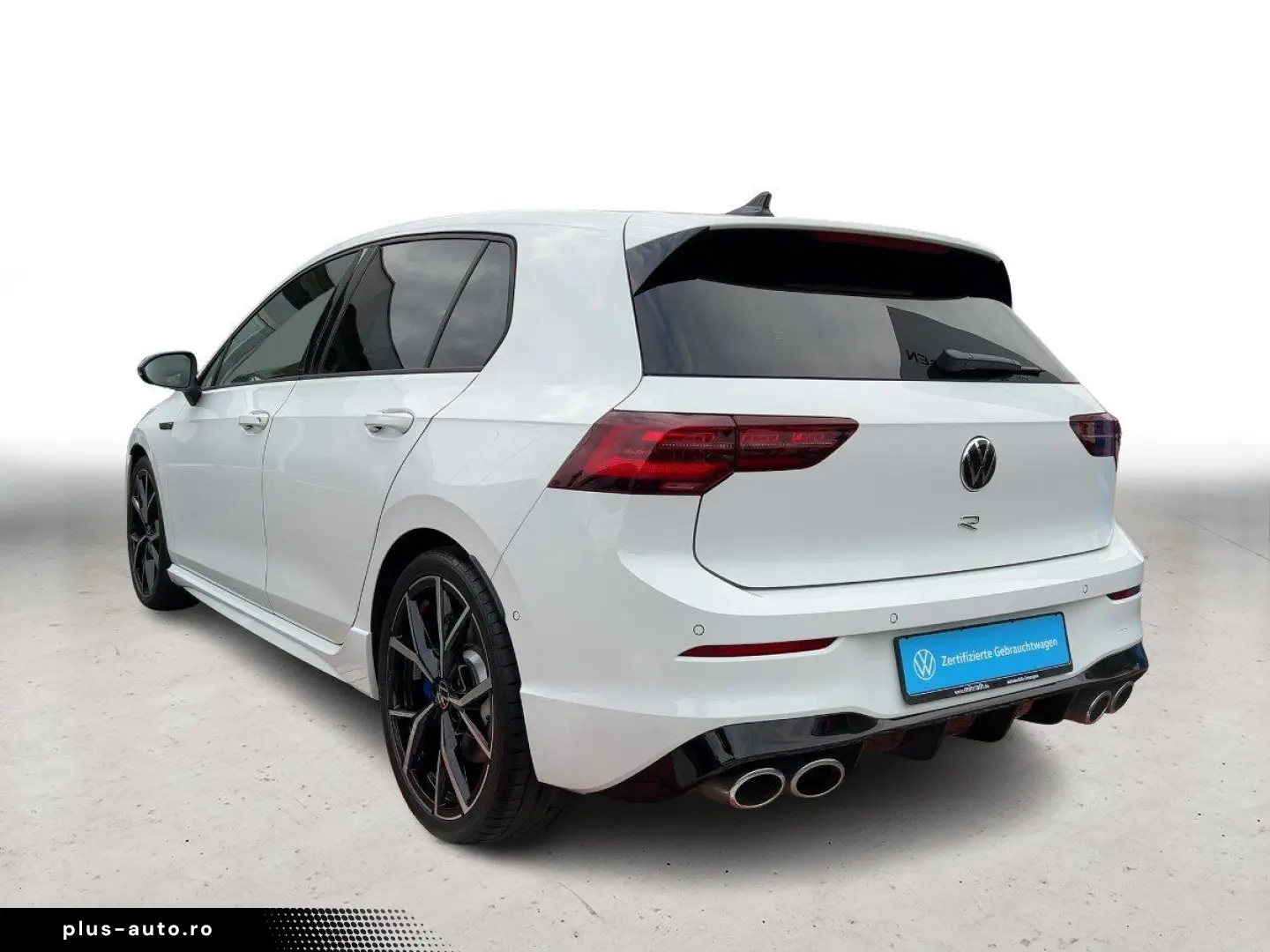 VW Golf VIII R 4M 2.0 TSI DSG MATRIX PANO NAVI DCC