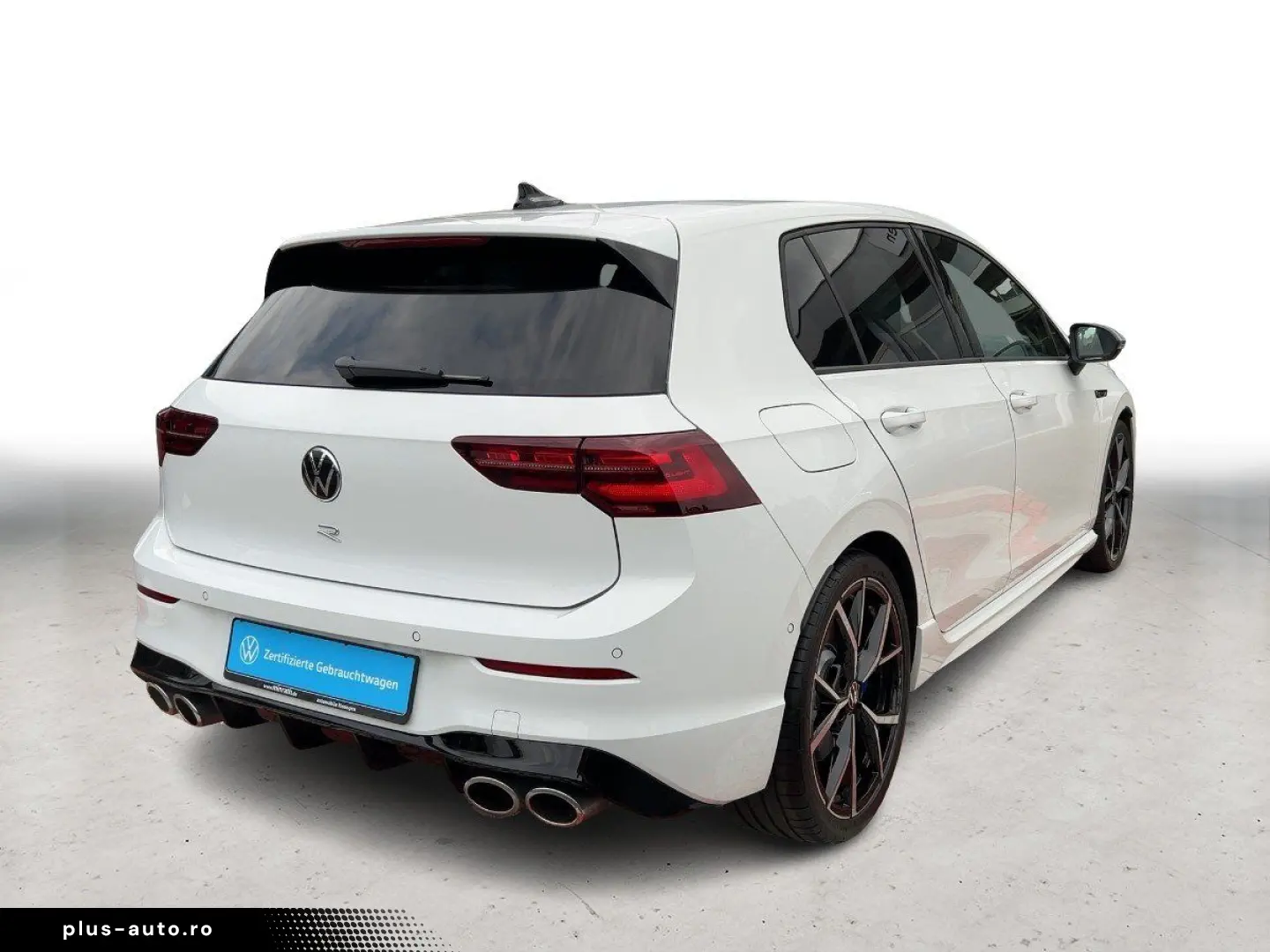 VW Golf VIII R 4M 2.0 TSI DSG MATRIX PANO NAVI DCC