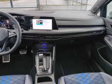 VW Golf VIII R 4M Navi LED Pano Head-UP! Harman Kar