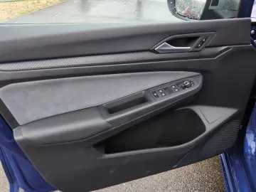 VW Golf VIII R 4M Navi LED Pano Head-UP! Harman Kar