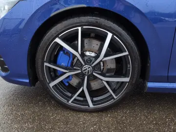 VW Golf VIII R 4M Navi LED Pano Head-UP! Harman Kar