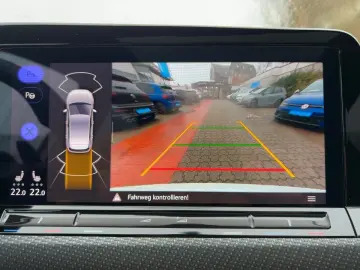 VW Golf VIII R 4M 2.0 TSI DSG MATRIX PANO NAVI DCC