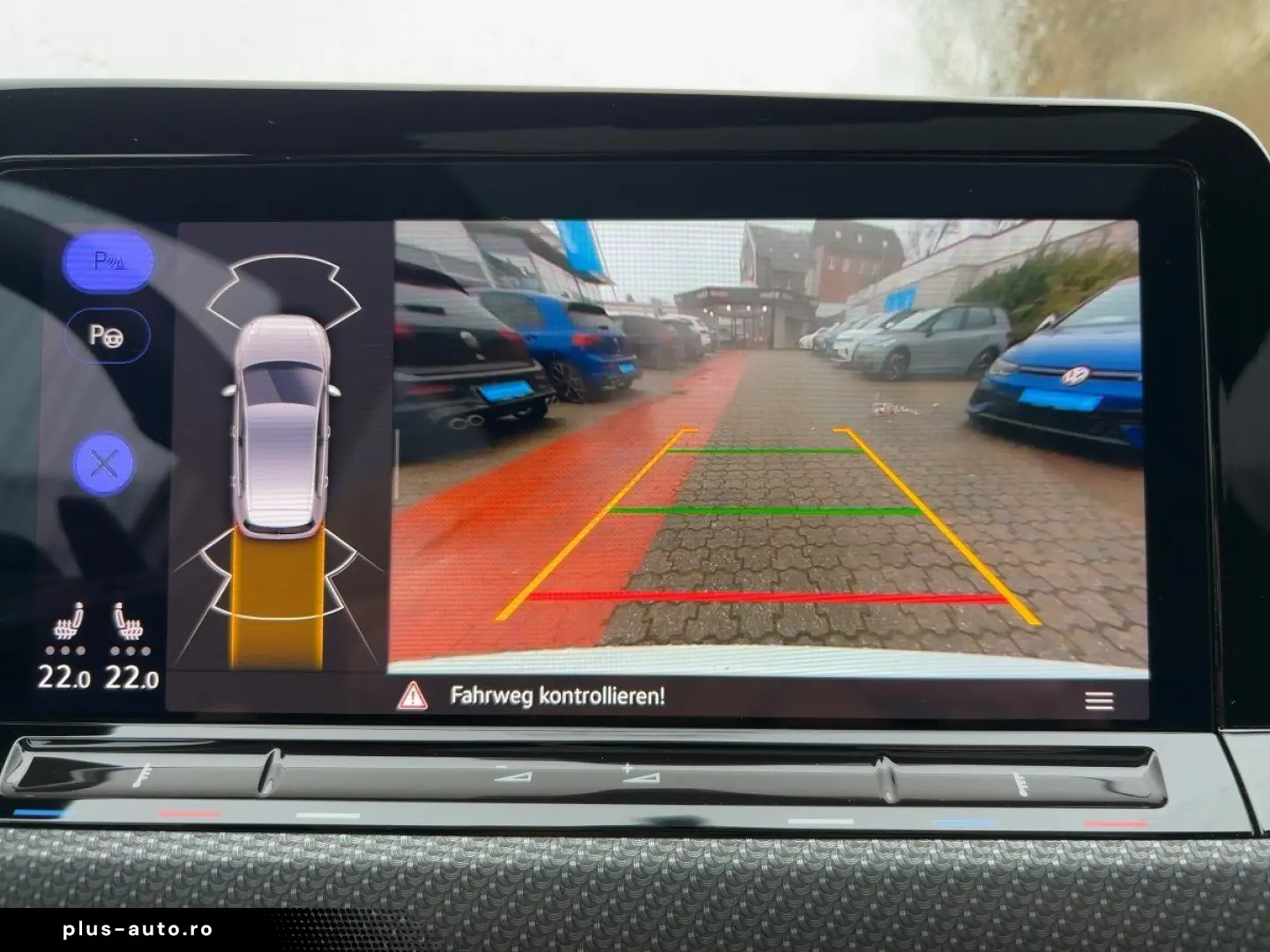 VW Golf VIII R 4M 2.0 TSI DSG MATRIX PANO NAVI DCC