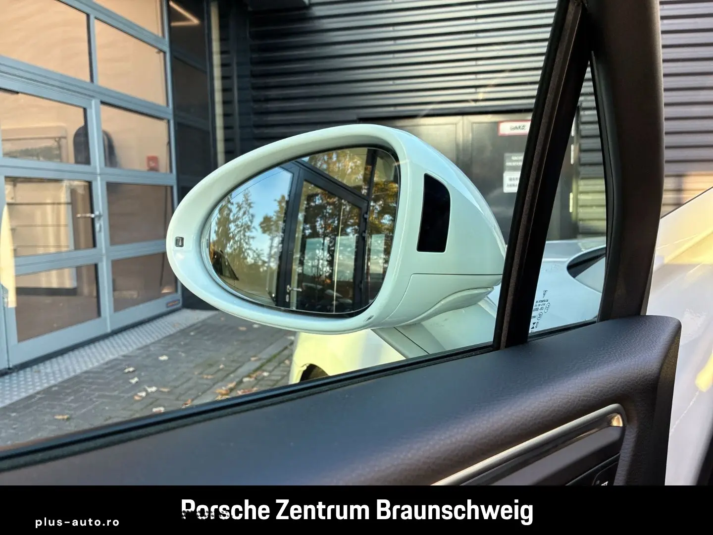 PORSCHE Macan BOSE Panorama Luftfederung Rückfahrkamera