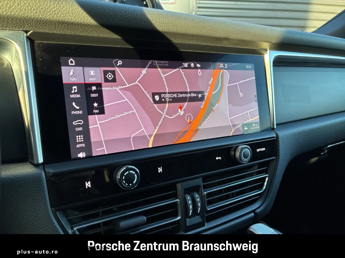 PORSCHE Macan BOSE Panorama Luftfederung Rückfahrkamera